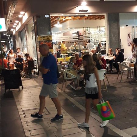 Suites Rome Πεσκάρα Εξωτερικό φωτογραφία