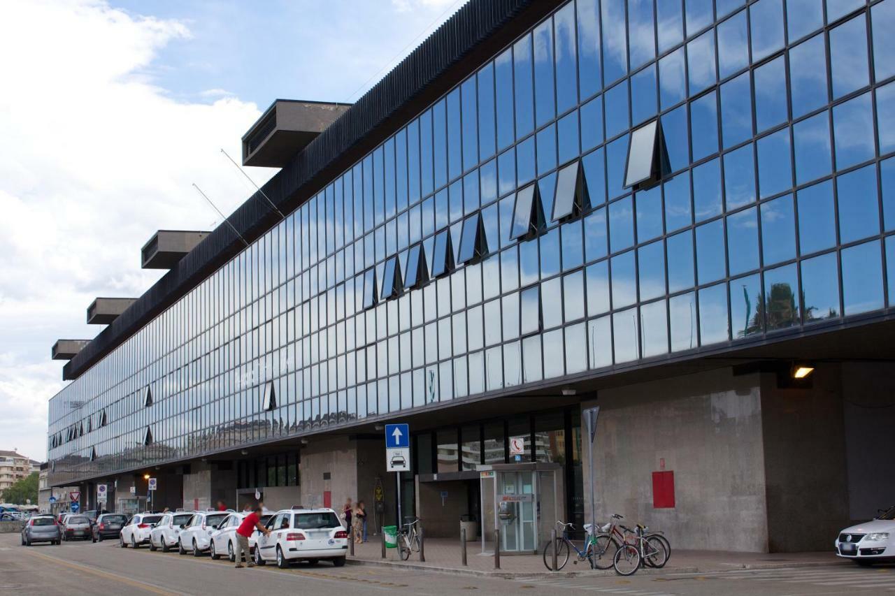 Suites Rome Πεσκάρα Εξωτερικό φωτογραφία